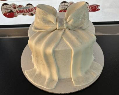 Роденденска торта за девојчиња