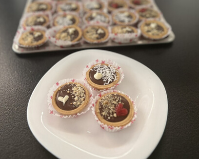 Чоколадни тартови со крем од Милка - бел белгиски крем, рафа крем, нутела или малина